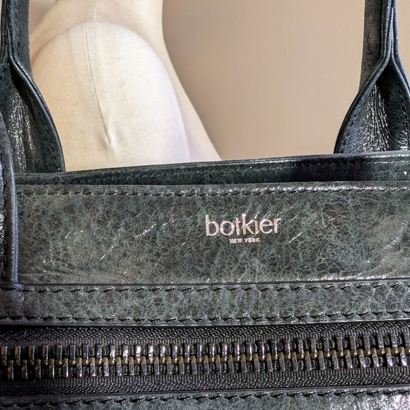 Botkier Trigger satchel - unique blue leather & gunmetal - Like new! - Picture 5 of 7